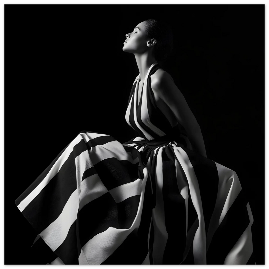 STRIPED FIGURE