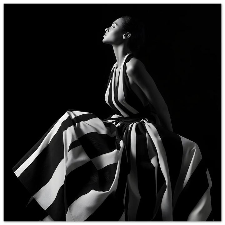 STRIPED FIGURE